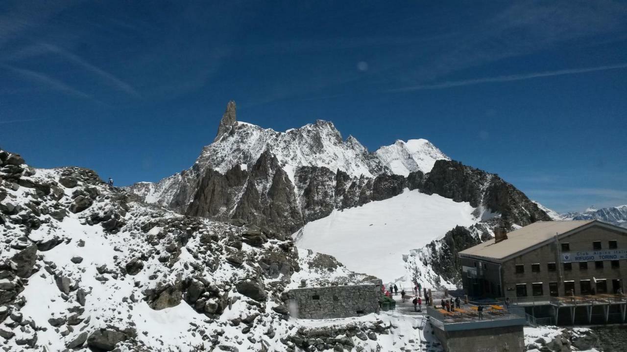 Chez Soi Taverna Alloggio A 库马约尔 外观 照片
